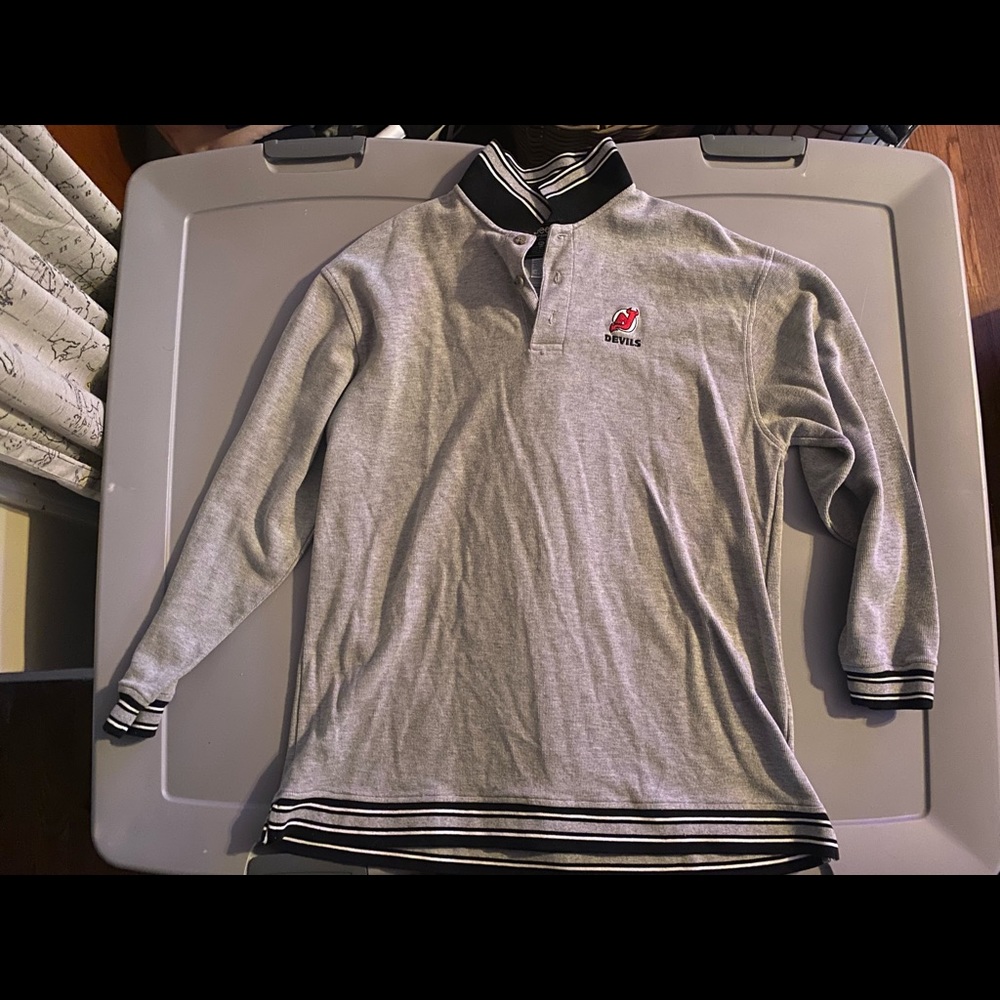 Vintage Devils long sleeve shirt!